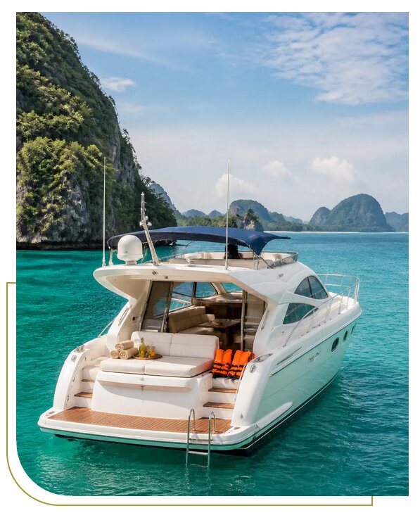 Аренда яхты на Пхукете с экипажем для гостей из Вязьмы